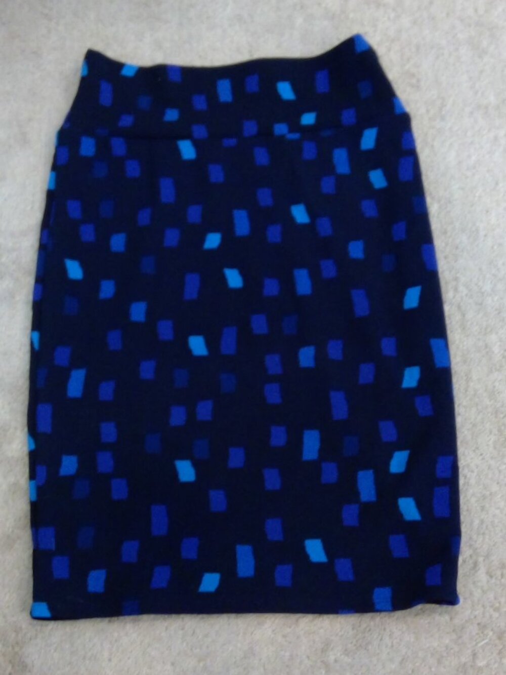 LuLa Roe Cassie Pencil Skirt